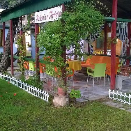 Kolonia E Artistave Apartment Velipoje Bagian luar foto